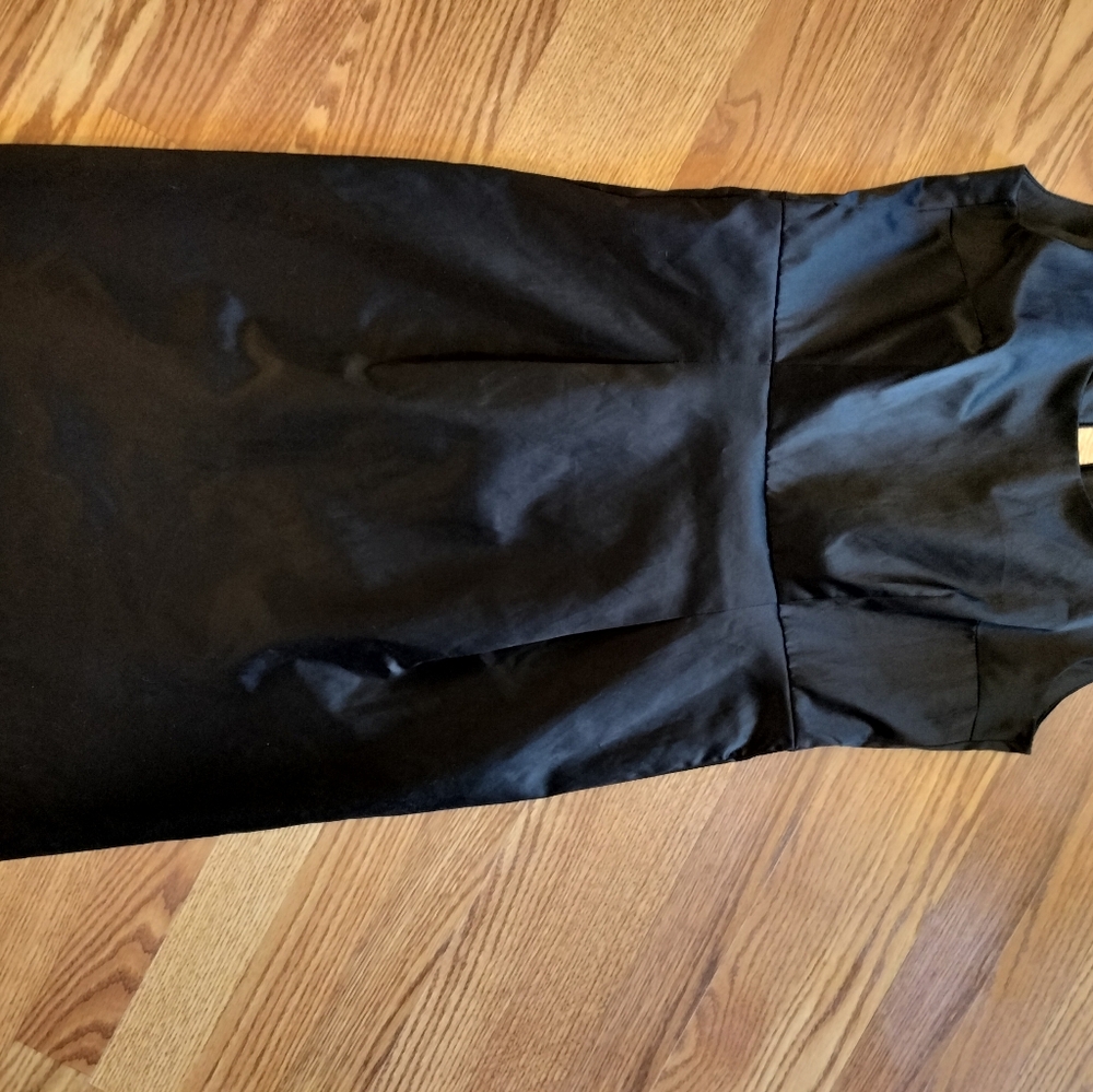 Little satin black dress